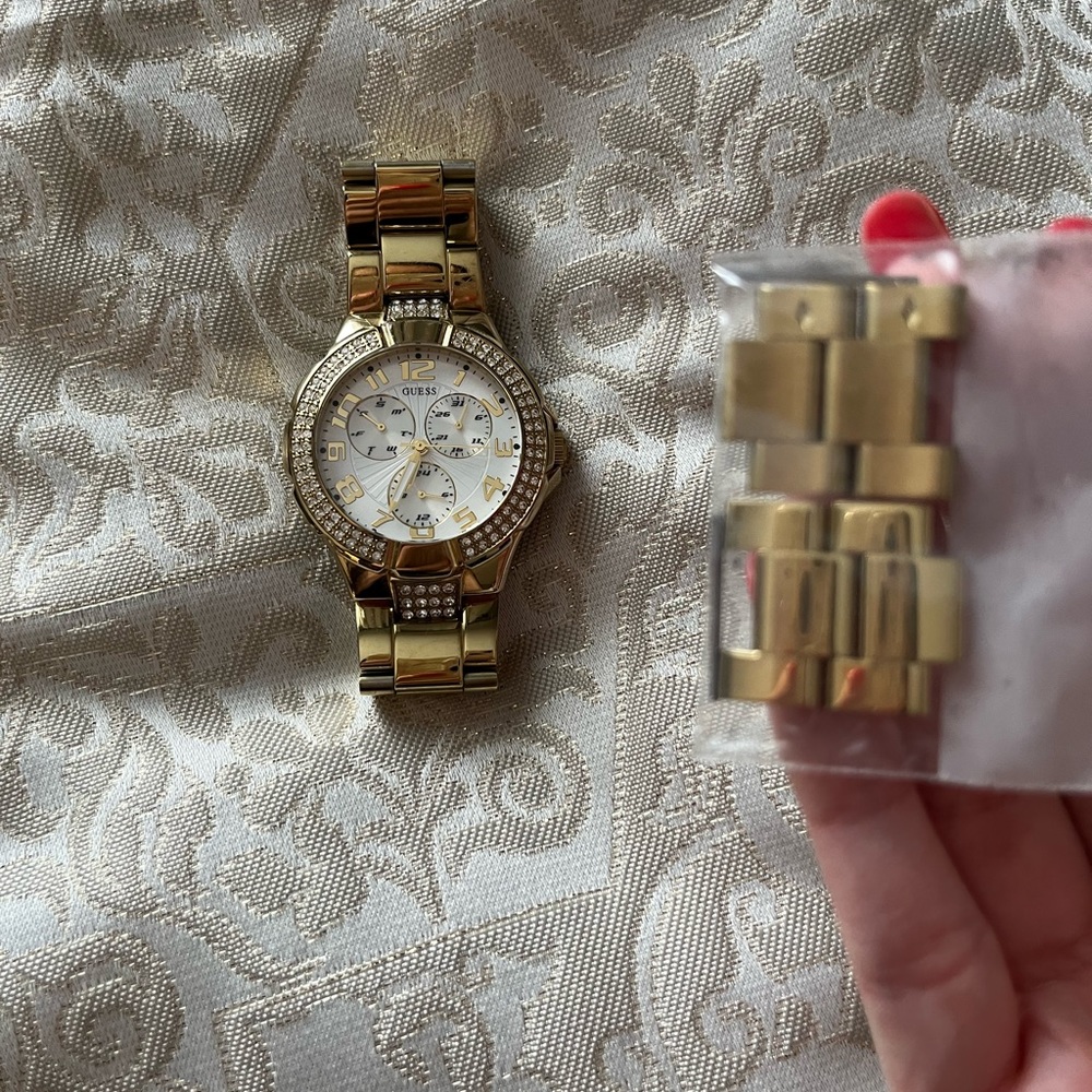 Guess Watch - Picture 10 of 11